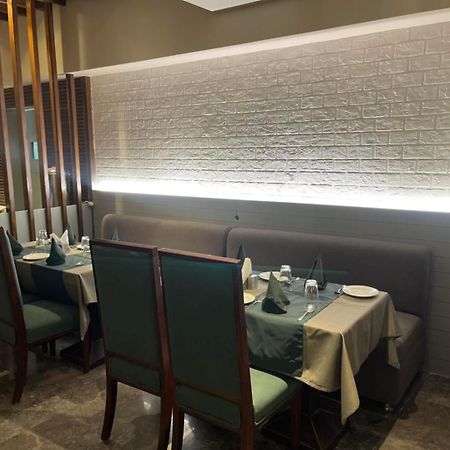 Green Hotel & Restaurant Патханкот Экстерьер фото