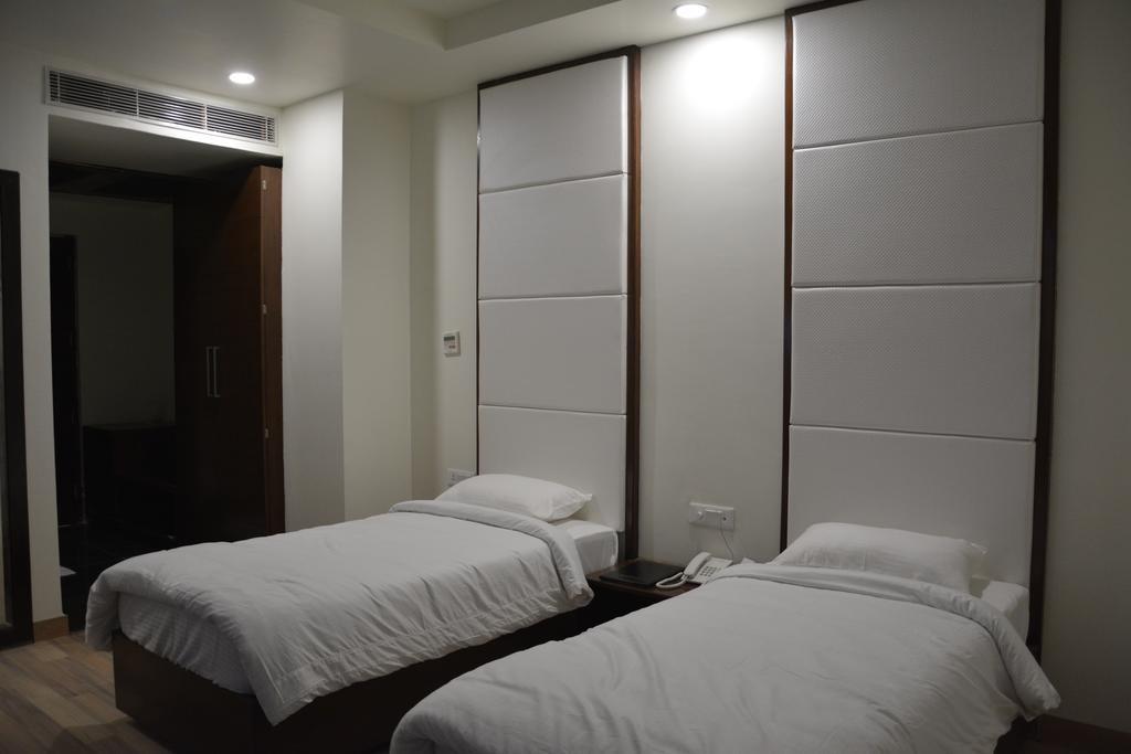 Green Hotel & Restaurant Патханкот Номер фото